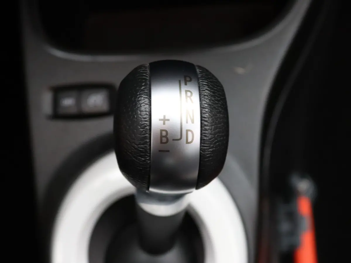 Z.E. R80 E-Tech Equilibre 22 kWh Apple Carplay/Android Auto | Climate