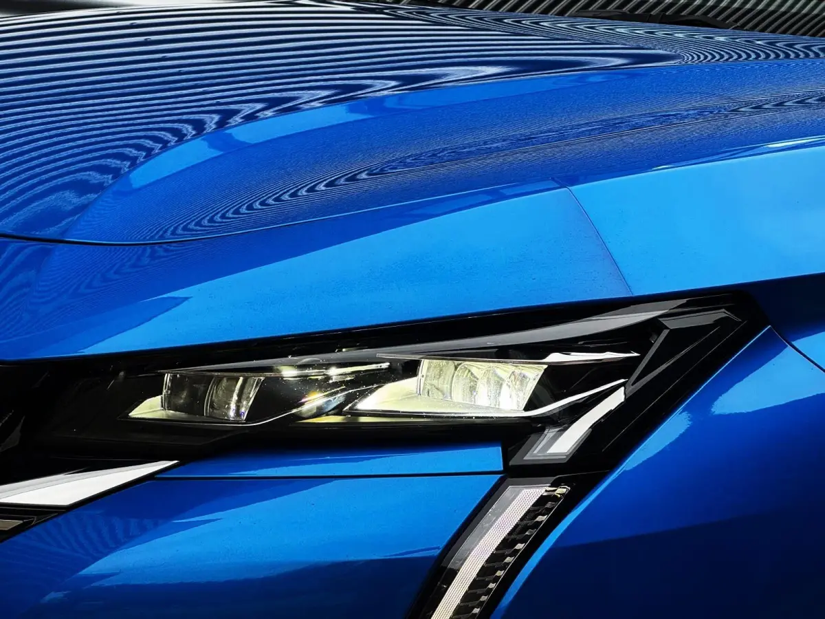 1.2 PureTech GT/ Carplay/keyless /Camera/Panodak/Automaat