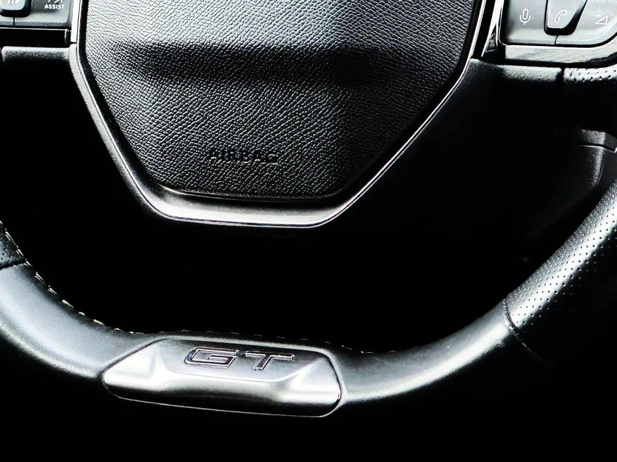 1.2 PureTech GT/ Carplay/keyless /Camera/Panodak/Automaat