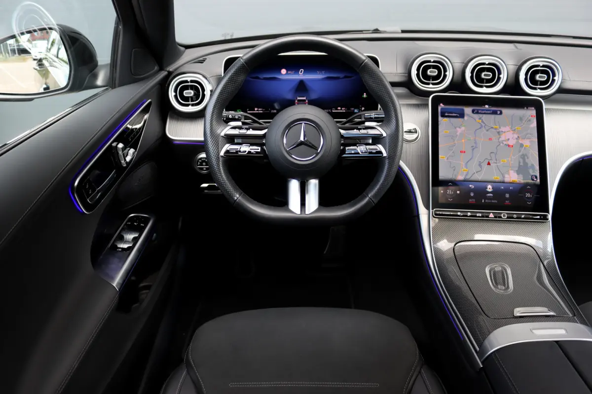 300 e AMG Line | Distronic | Panoramadak | Memory | Surround Camera | Verwarmd Stuurwiel | Carplay | Sfeerverlichting Premium |
