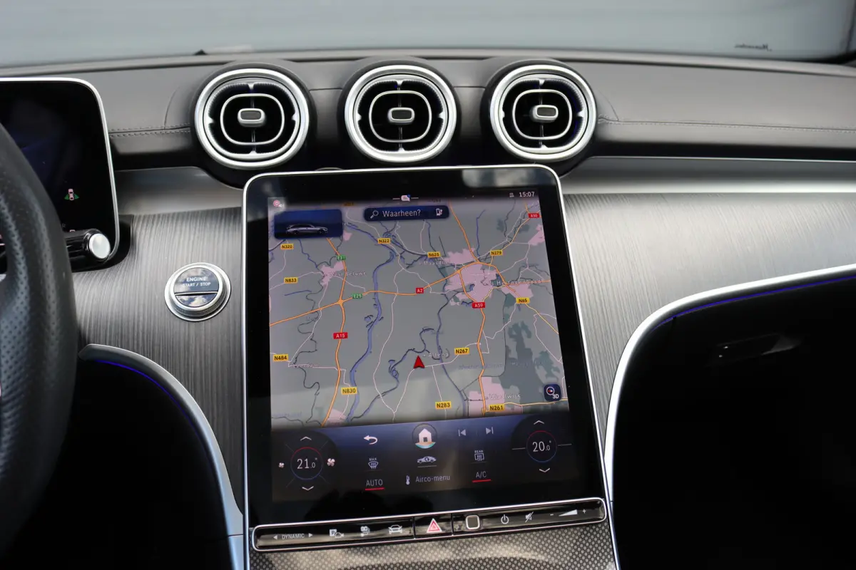 300 e AMG Line | Distronic | Panoramadak | Memory | Surround Camera | Verwarmd Stuurwiel | Carplay | Sfeerverlichting Premium |