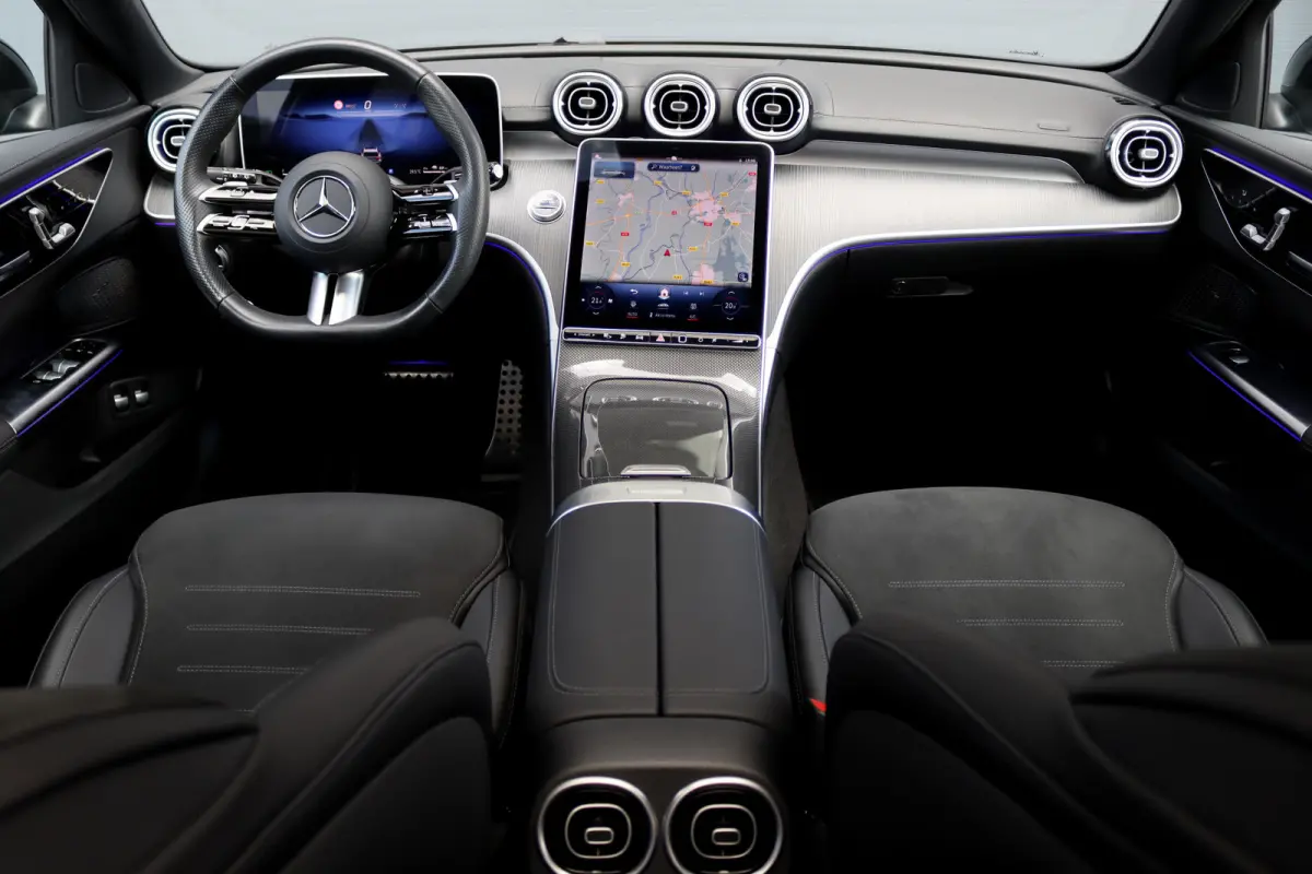 300 e AMG Line | Distronic | Panoramadak | Memory | Surround Camera | Verwarmd Stuurwiel | Carplay | Sfeerverlichting Premium |