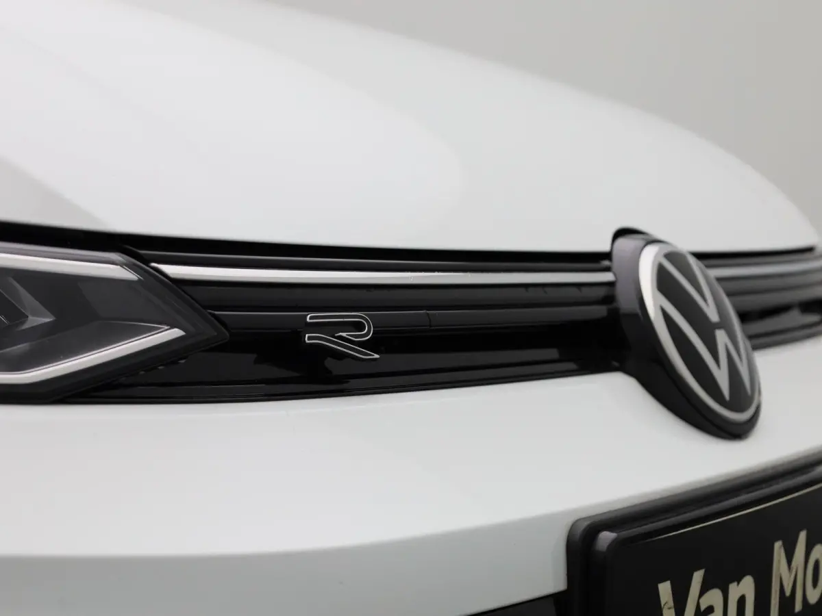 1.5 eTSI R-Line Edition 150 PK| Stoelverwarming | Stuurwielverwarming | Achteruitrijcamera | Parkeersensoren | APple Carplay Draadloos | Sfeerverlichting