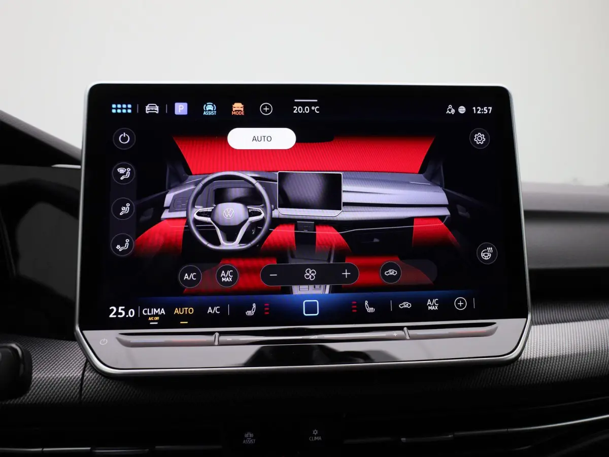 1.5 eTSI R-Line Edition 150 PK| Stoelverwarming | Stuurwielverwarming | Achteruitrijcamera | Parkeersensoren | APple Carplay Draadloos | Sfeerverlichting