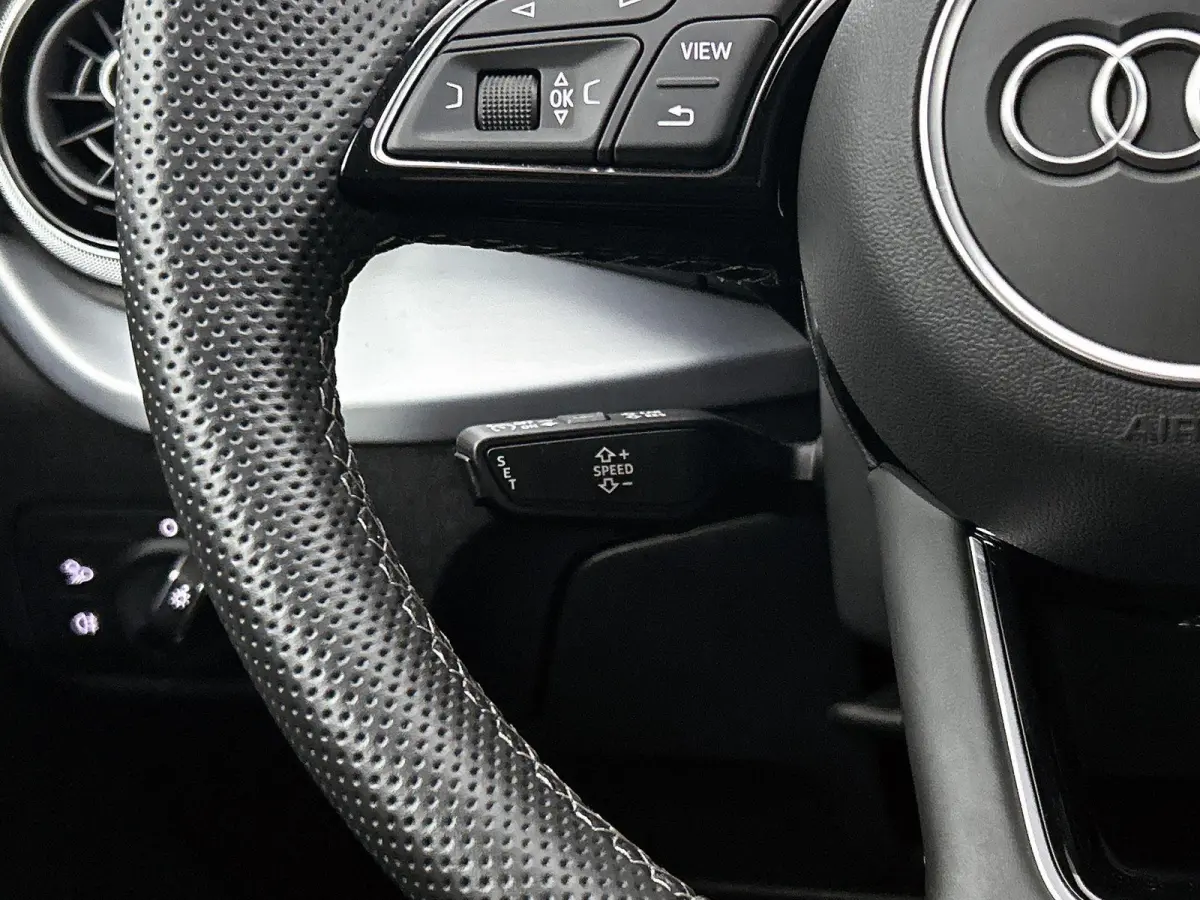 35 TFSI S Edition Automaat | Navigatie | Camera | Airco | Stoelverwarming |