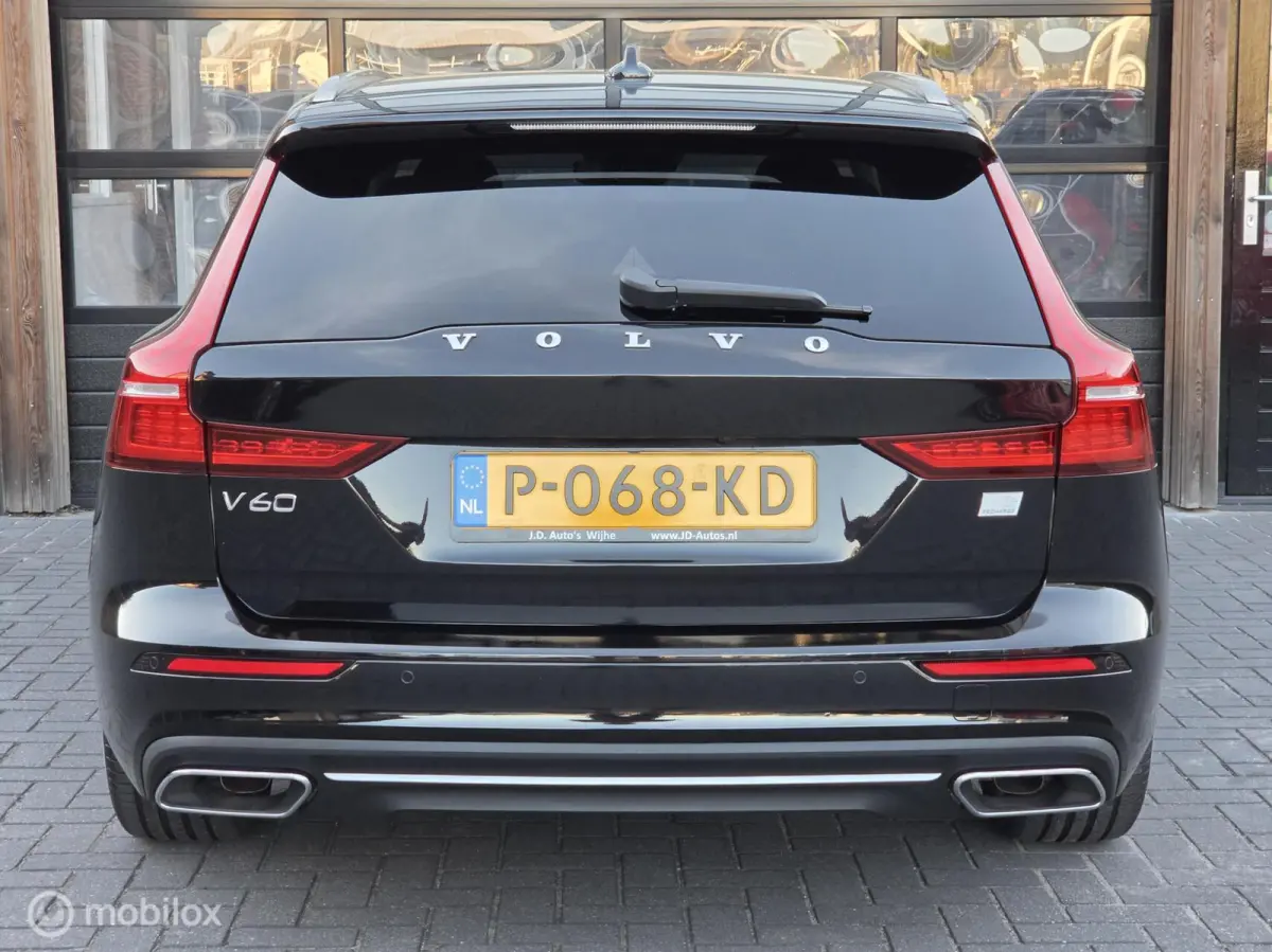 2.0 T6 RECHARGE AWD LONG RANGE ACC CAMERA TREKHAAK