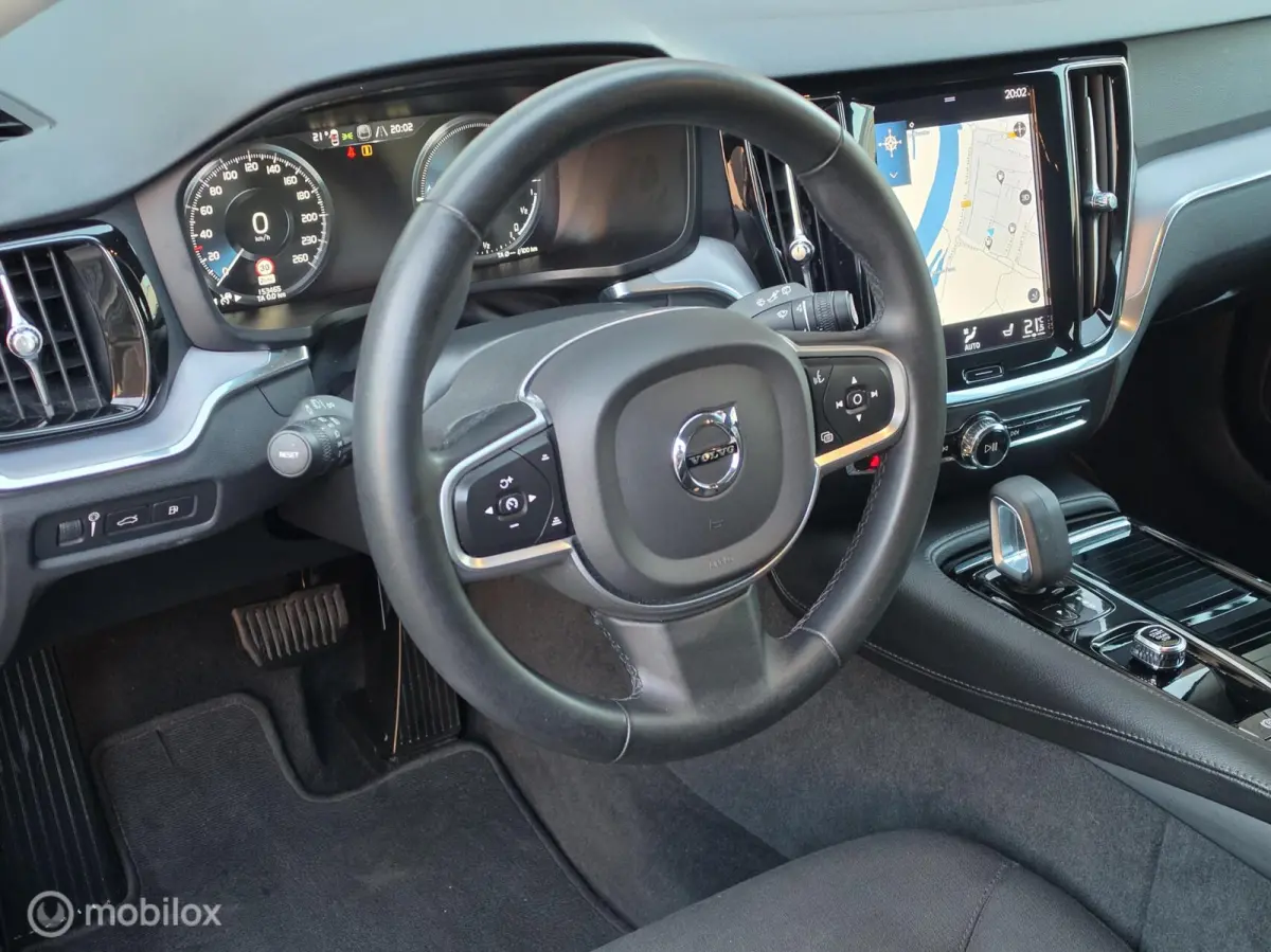 2.0 T6 RECHARGE AWD LONG RANGE ACC CAMERA TREKHAAK