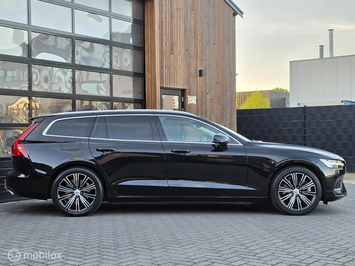 2.0 T6 RECHARGE AWD LONG RANGE ACC CAMERA TREKHAAK