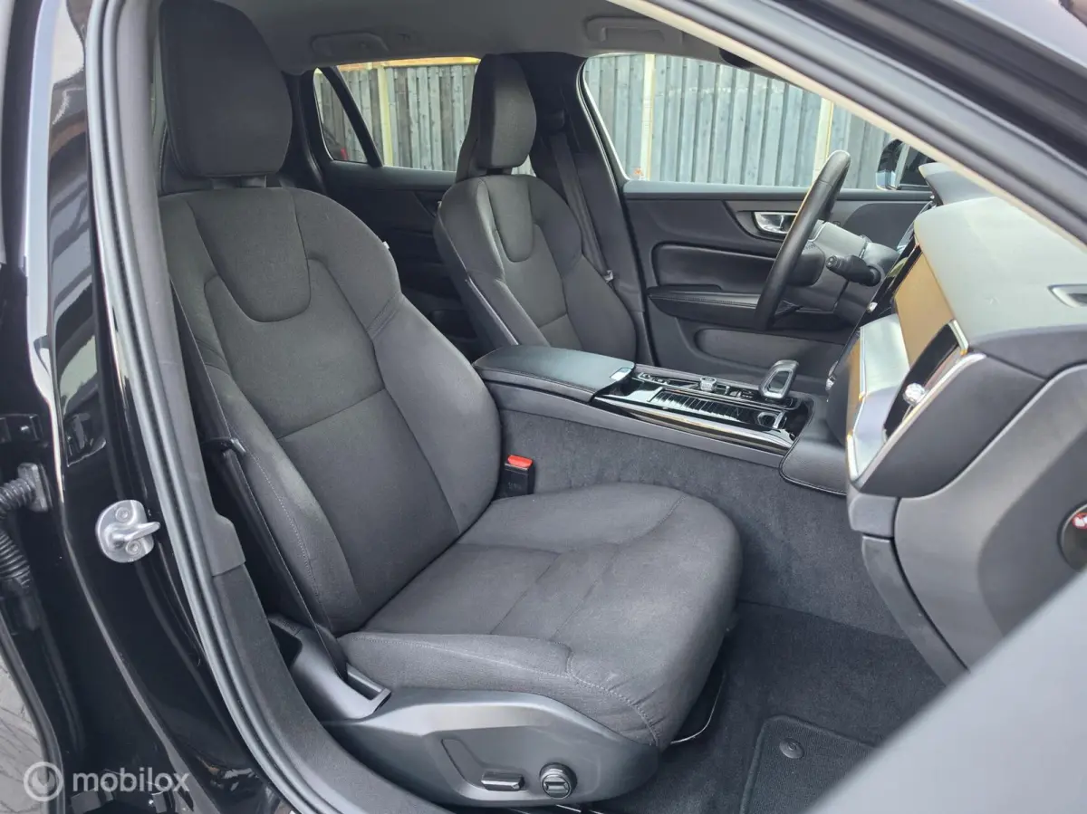 2.0 T6 RECHARGE AWD LONG RANGE ACC CAMERA TREKHAAK