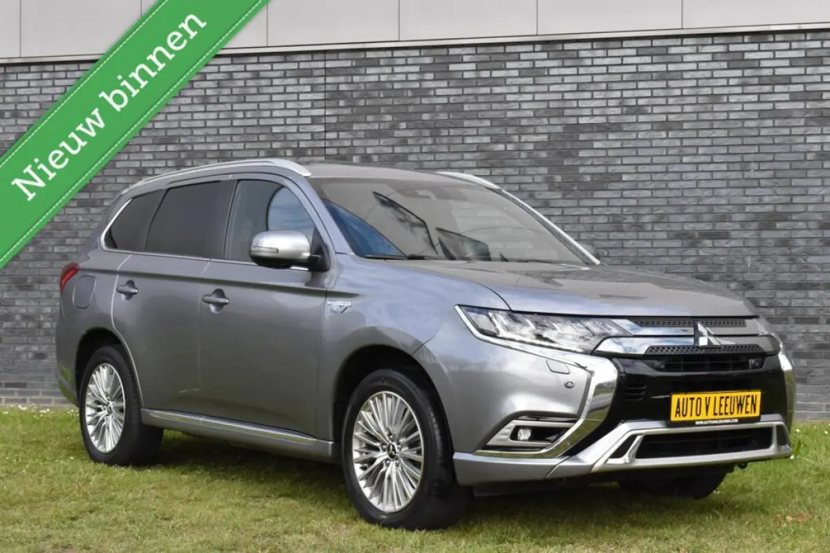 2.4 PHEV Diamand Edition LEDER/TREKHAAK/360º CAMERA/ETC,!