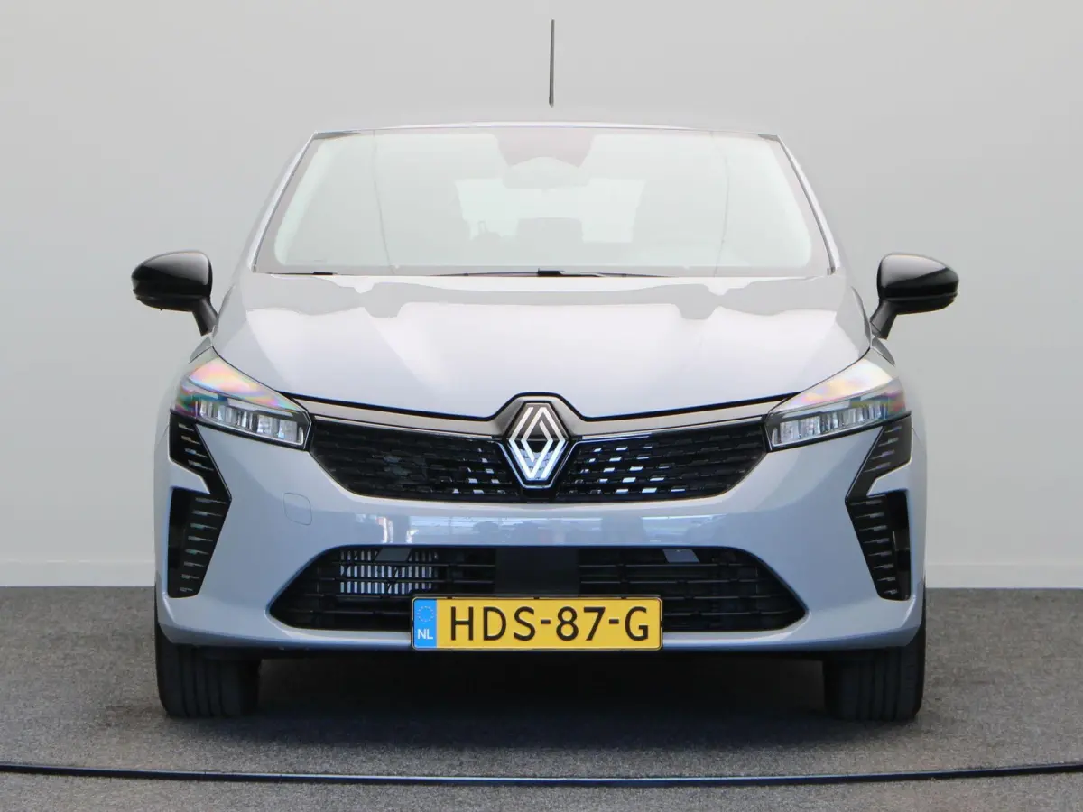 TCe 90pk GPF evolution | Achteruitrijcamera | Navigatie | Apple carplay / Android auto | Airco |