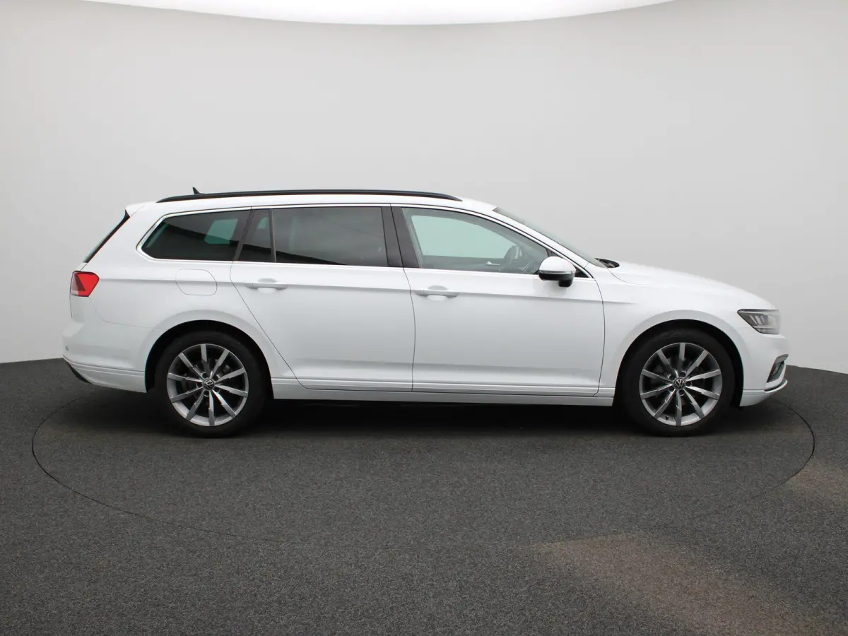 2.0 TDI Business | TREKHAAK | ADAPTIEF CRUISECONTROL | CAMERA | KEYLESS | ELEK.STOEL MET GEHEUGEN | STOELVERWARMING | CLIMATE CONTROL |