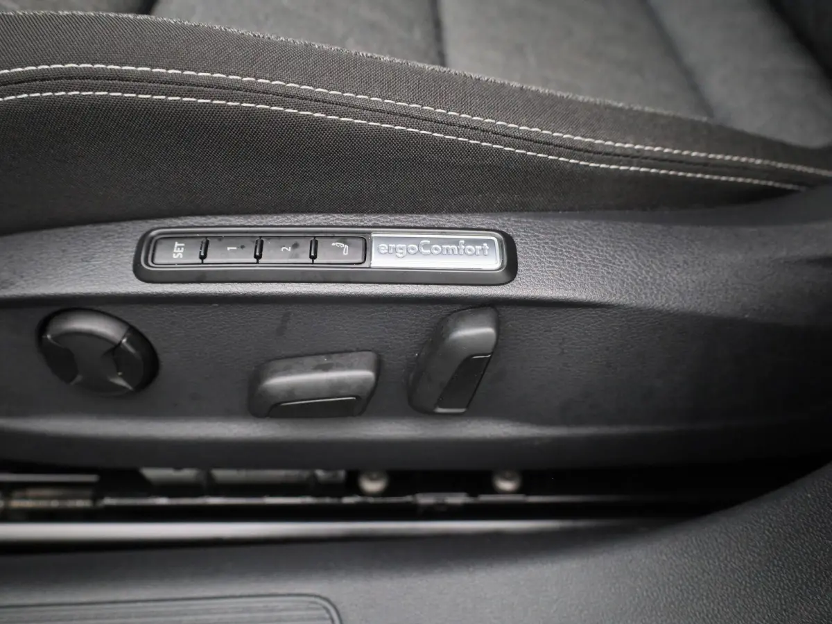 2.0 TDI Business | TREKHAAK | ADAPTIEF CRUISECONTROL | CAMERA | KEYLESS | ELEK.STOEL MET GEHEUGEN | STOELVERWARMING | CLIMATE CONTROL |