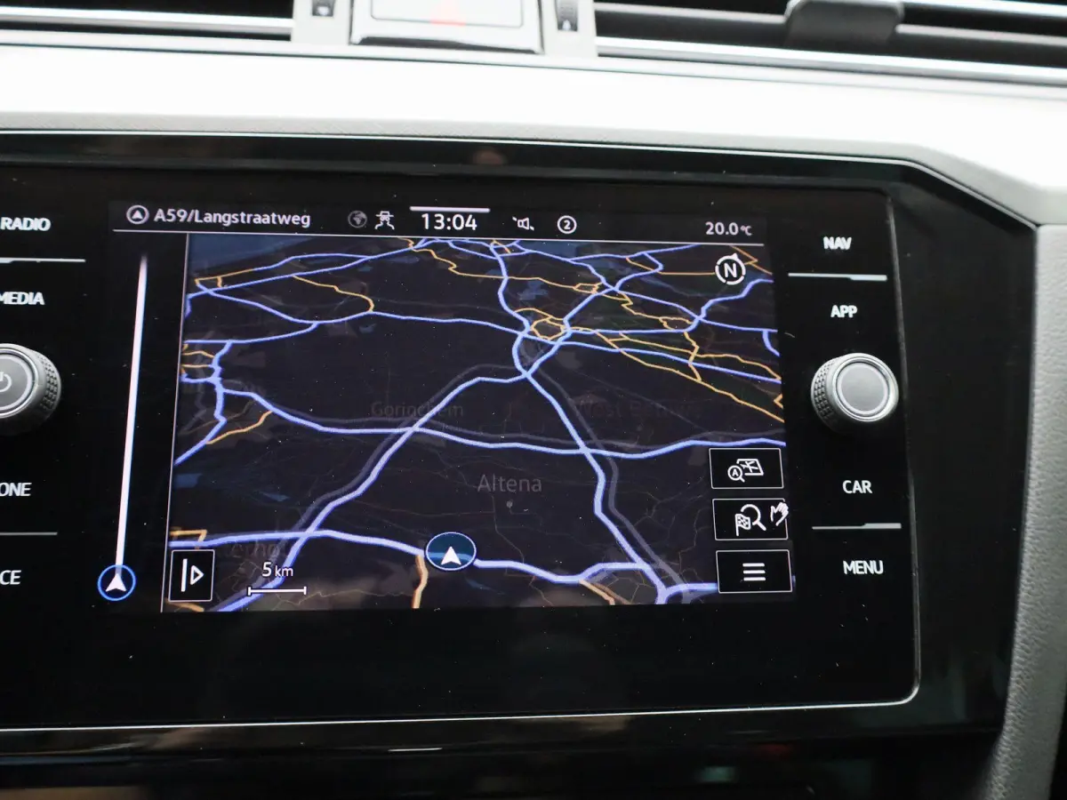 2.0 TDI Business | TREKHAAK | ADAPTIEF CRUISECONTROL | CAMERA | KEYLESS | ELEK.STOEL MET GEHEUGEN | STOELVERWARMING | CLIMATE CONTROL |