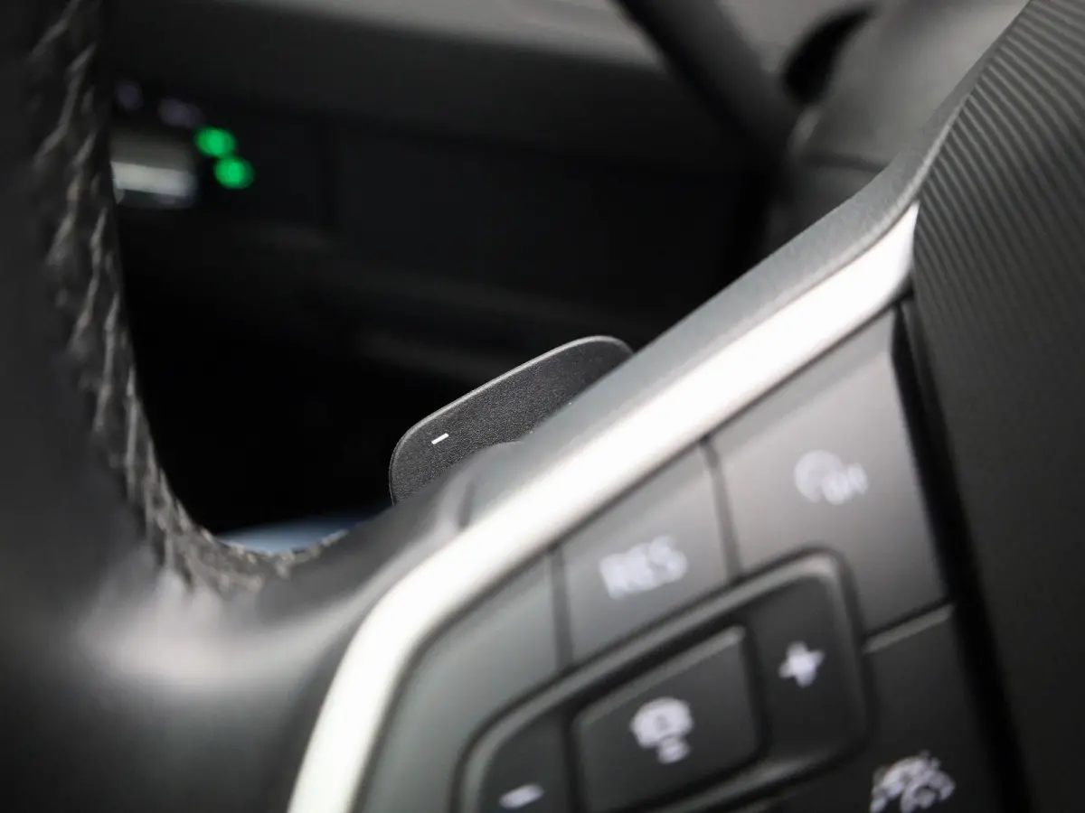 2.0 TDI Business | TREKHAAK | ADAPTIEF CRUISECONTROL | CAMERA | KEYLESS | ELEK.STOEL MET GEHEUGEN | STOELVERWARMING | CLIMATE CONTROL |
