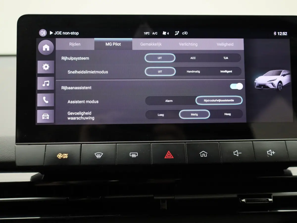 MG4 51 kWh Standard | PARKEERSENSOREN | CLIMATE CONTROL | APPLE CARPLAY | LED | KEYLESS | LMV |