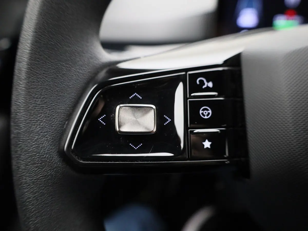 MG4 51 kWh Standard | PARKEERSENSOREN | CLIMATE CONTROL | APPLE CARPLAY | LED | KEYLESS | LMV |