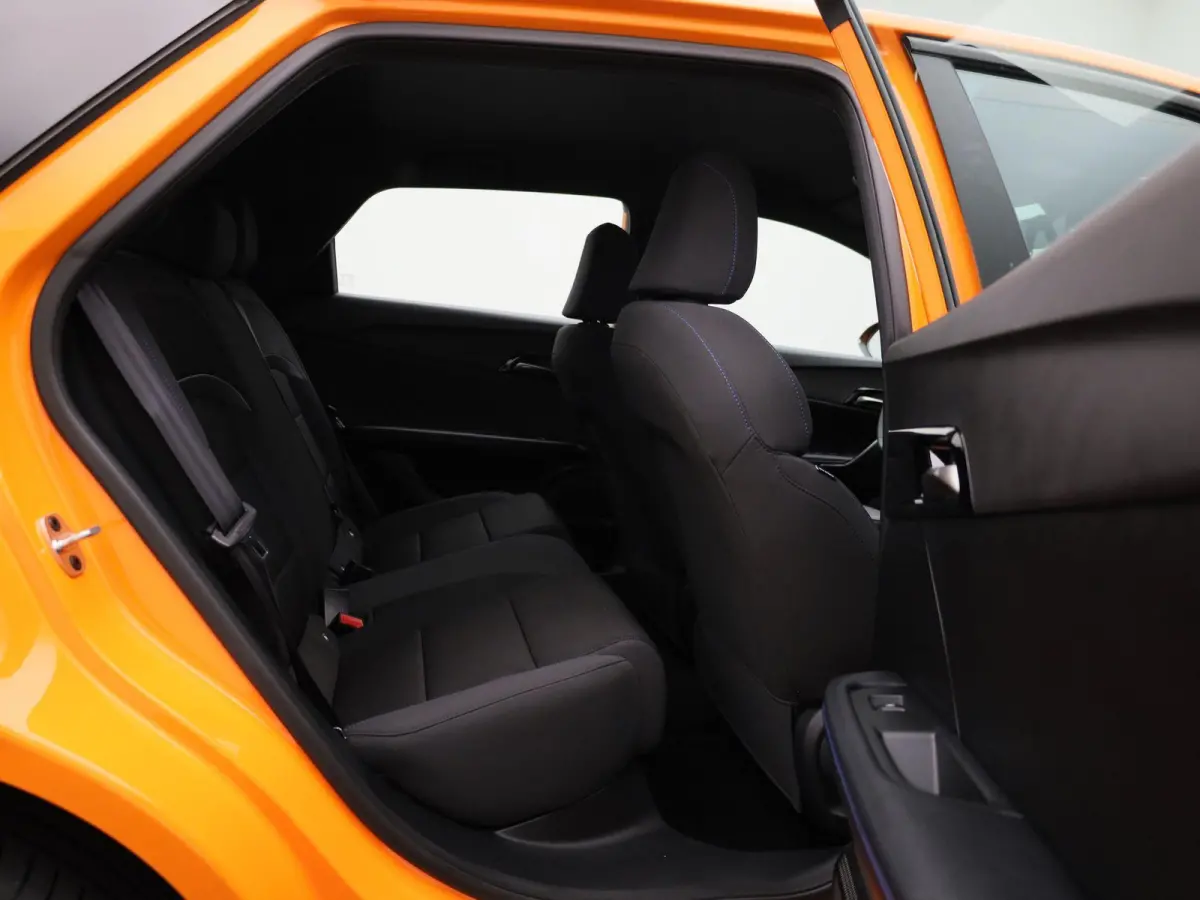 MG4 51 kWh Standard | PARKEERSENSOREN | CLIMATE CONTROL | APPLE CARPLAY | LED | KEYLESS | LMV |