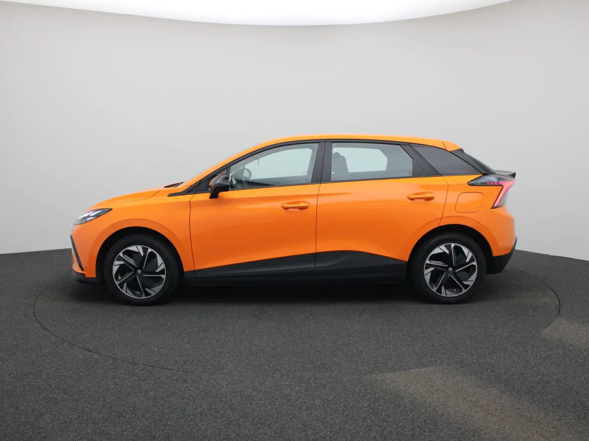 MG4 51 kWh Standard | PARKEERSENSOREN | CLIMATE CONTROL | APPLE CARPLAY | LED | KEYLESS | LMV |