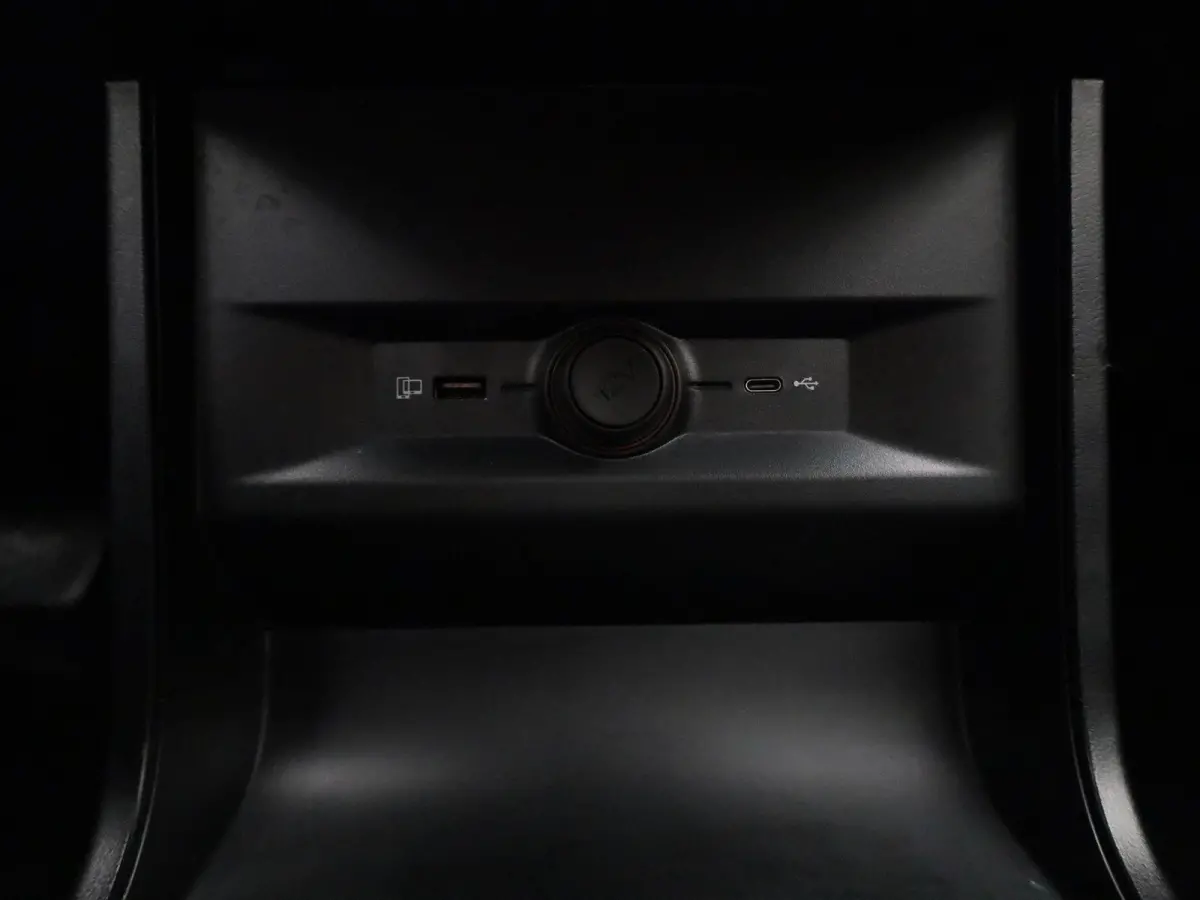 MG4 51 kWh Standard | PARKEERSENSOREN | CLIMATE CONTROL | APPLE CARPLAY | LED | KEYLESS | LMV |
