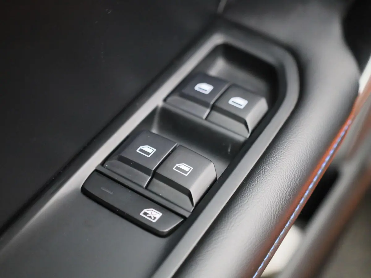 MG4 51 kWh Standard | PARKEERSENSOREN | CLIMATE CONTROL | APPLE CARPLAY | LED | KEYLESS | LMV |