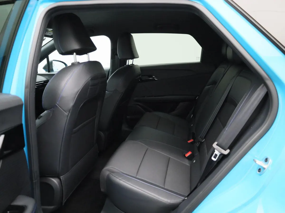 Luxury Long Range 64 Kwh | Navi | Camera | Led Koplampen | Stoelverwarming | CarPlay | MG i-Smart App | Keyless Entry & Go |