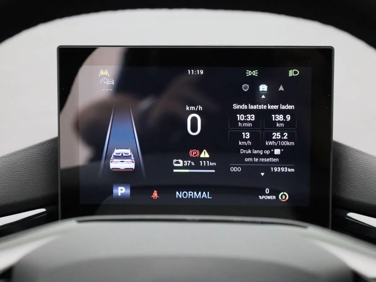 Luxury Long Range 64 Kwh | Navi | Camera | Led Koplampen | Stoelverwarming | CarPlay | MG i-Smart App | Keyless Entry & Go |