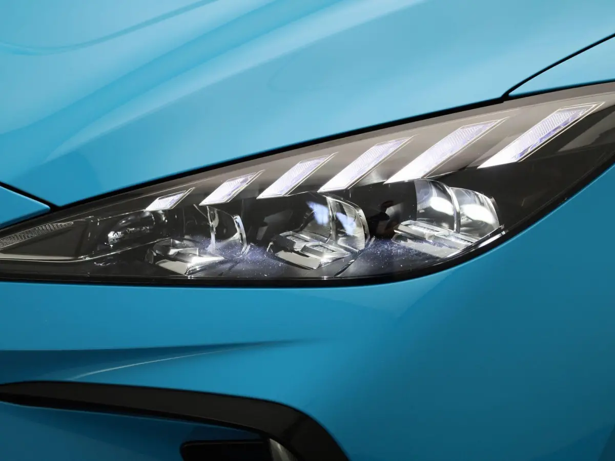 Luxury Long Range 64 Kwh | Navi | Camera | Led Koplampen | Stoelverwarming | CarPlay | MG i-Smart App | Keyless Entry & Go |