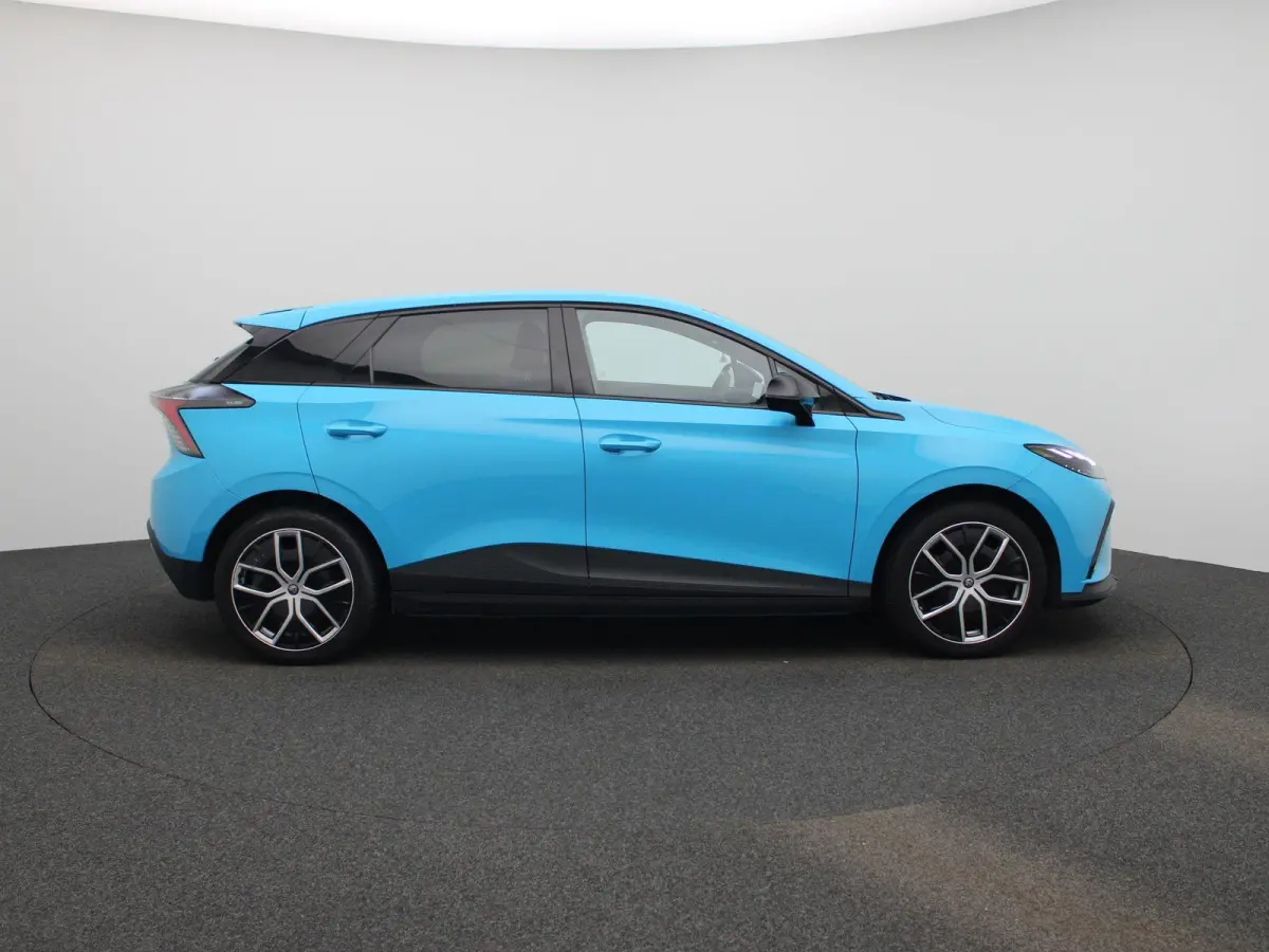 Luxury Long Range 64 Kwh | Navi | Camera | Led Koplampen | Stoelverwarming | CarPlay | MG i-Smart App | Keyless Entry & Go |