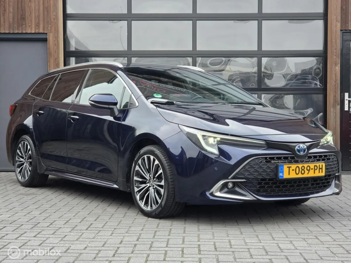 HYBRID ACC CARPLAY CAMERA NAVI