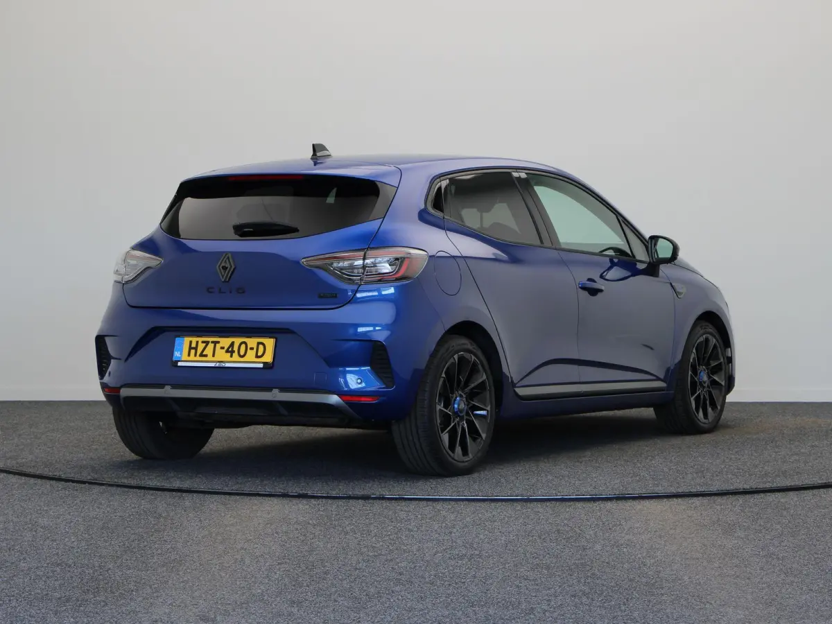 E-Tech Full Hybrid 145pk esprit Alpine | Stoel- en stuurwielverwarming | Digitaal dashboard | Adaptieve cruise control |