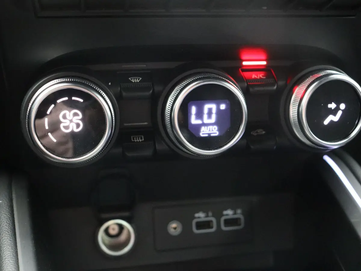 E-Tech Full Hybrid 145pk esprit Alpine | Stoel- en stuurwielverwarming | Digitaal dashboard | Adaptieve cruise control |