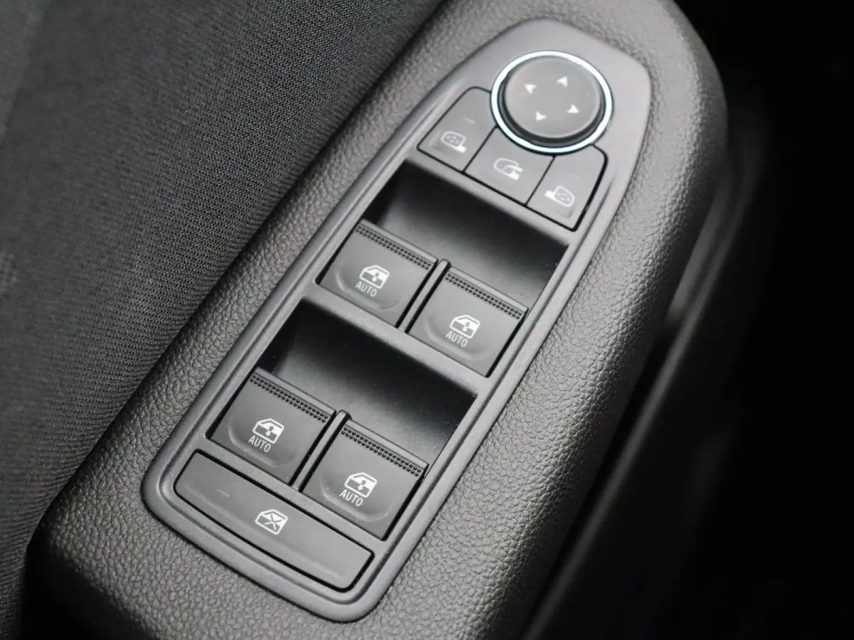 E-Tech Full Hybrid 145pk esprit Alpine | Stoel- en stuurwielverwarming | Digitaal dashboard | Adaptieve cruise control |
