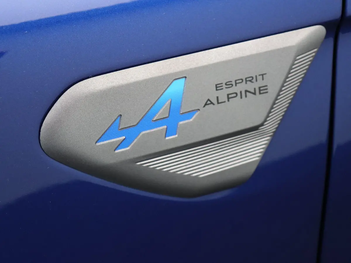 E-Tech Full Hybrid 145pk esprit Alpine | Stoel- en stuurwielverwarming | Digitaal dashboard | Adaptieve cruise control |