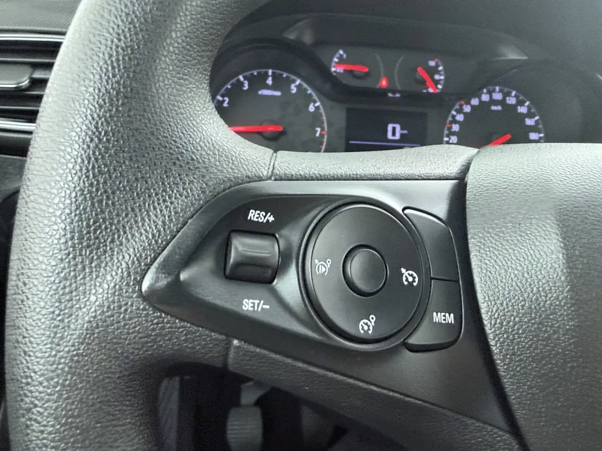 1.2 Turbo Innovation | Airco (handmatig) | Cruise control | LED dagrijverlichting