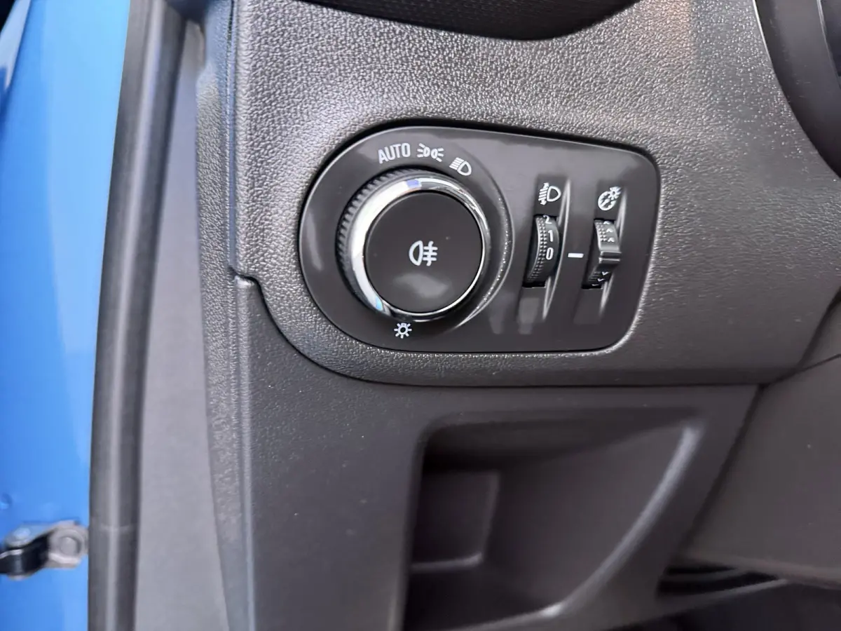1.2 Turbo Innovation | Airco (handmatig) | Cruise control | LED dagrijverlichting