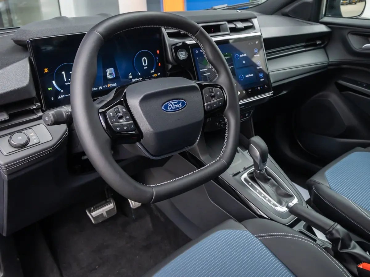 1.0 EcoBoost Poershift Automaat BlueCruise Edition 114 kW / 155 pk | Cruise control adaptief | Dodehoekdetectie met correctie | Elektrisch bedienbare achterklep
