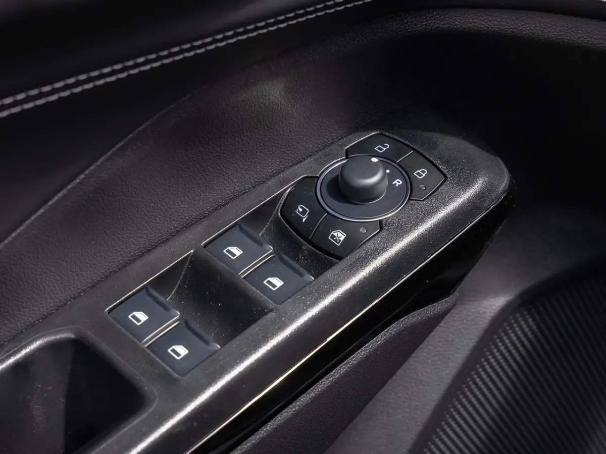 1.0 EcoBoost Poershift Automaat BlueCruise Edition 114 kW / 155 pk | Cruise control adaptief | Dodehoekdetectie met correctie | Elektrisch bedienbare achterklep