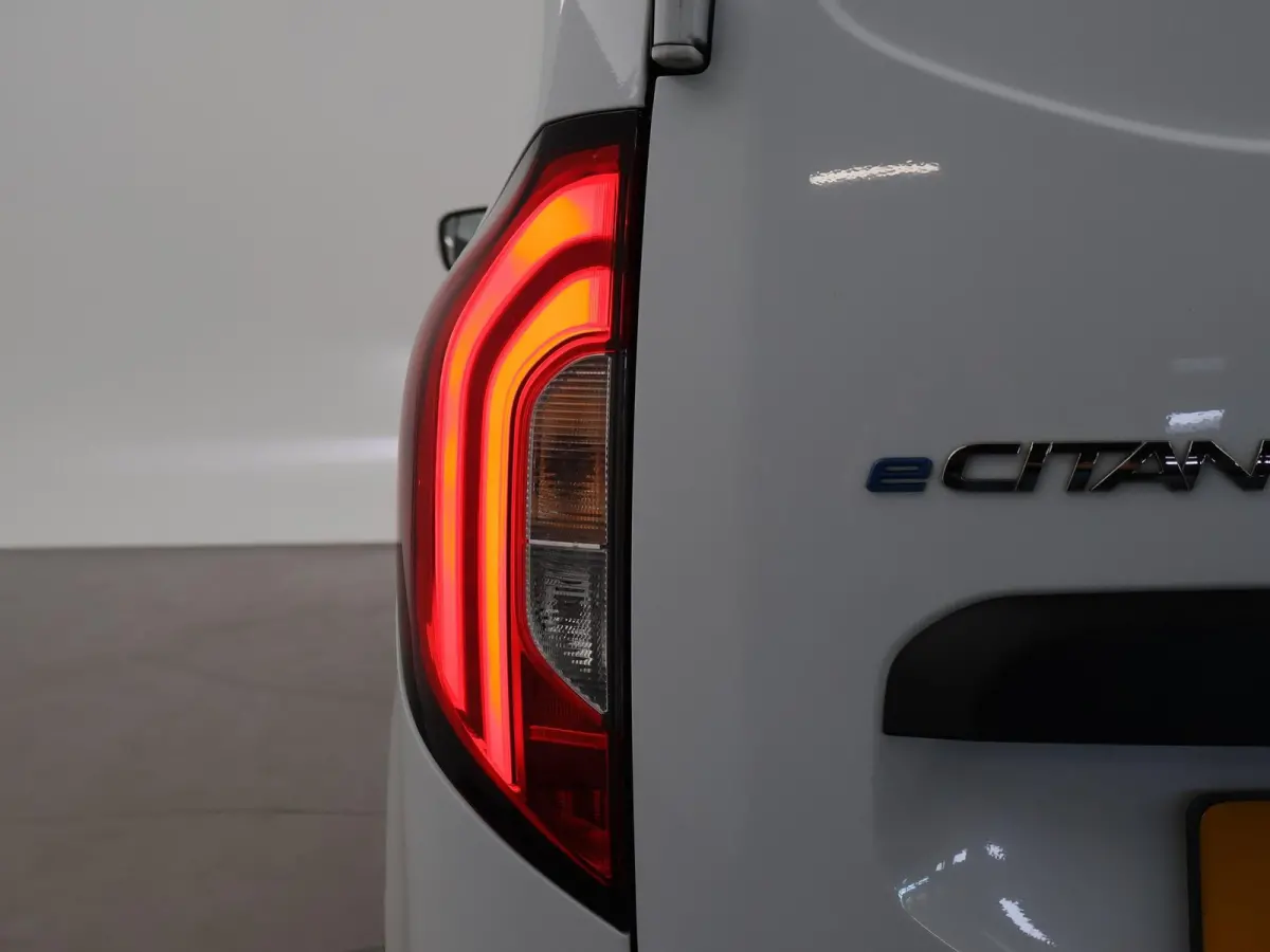 L2 PRO 51 kWh + CAMERA | STOELVERW. | CARPLAY | LED | CLIMATE CONTROL