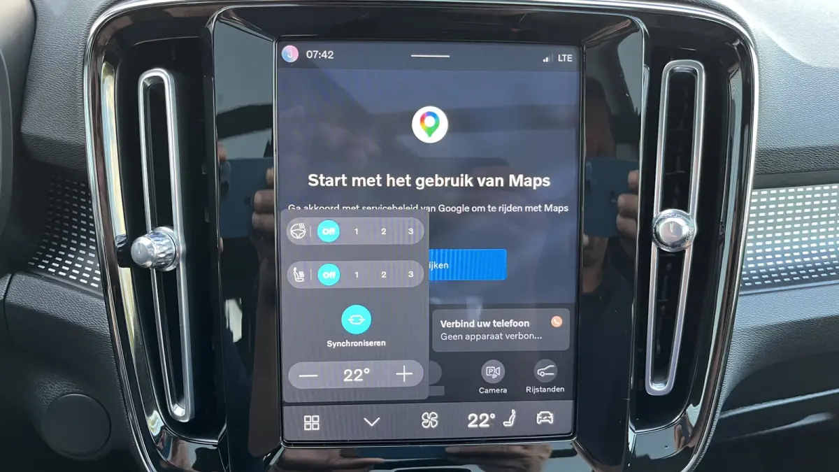 P8 AWD R-Design | Lounge Pack (audio installatie premium, elektrisch glazen panorama-dak, parkeersensor voor, rondomzicht camera) en Seat Pack (elektrisch verstelbare passagiersstoel, elektr