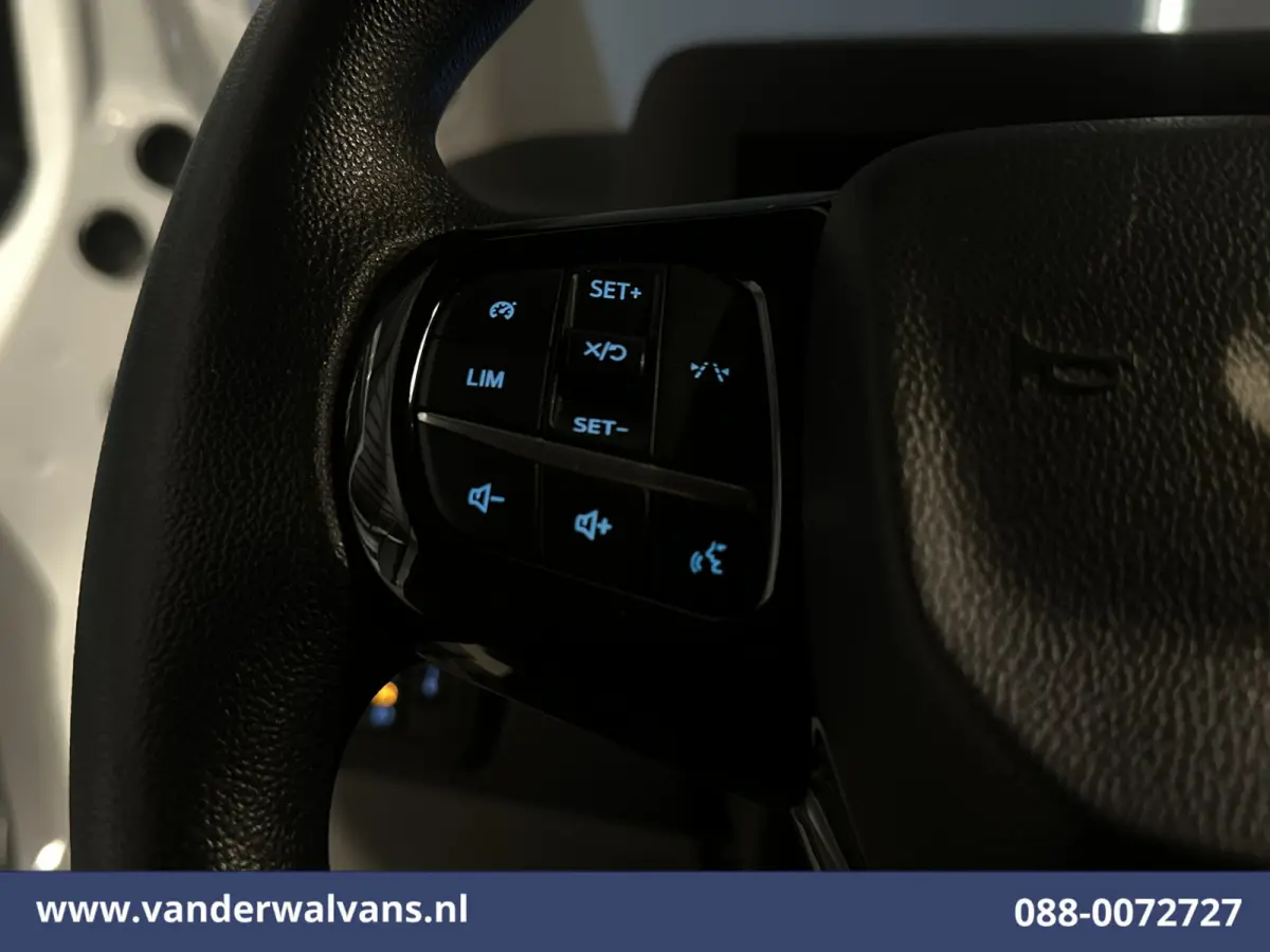 2.0 TDCI L1H1 Euro6 Airco | Camera | Apple Carplay | Cruisecontrol | LED Android Auto, Verwarmde voorruit, Parkeersensoren, Bijrijdersbank