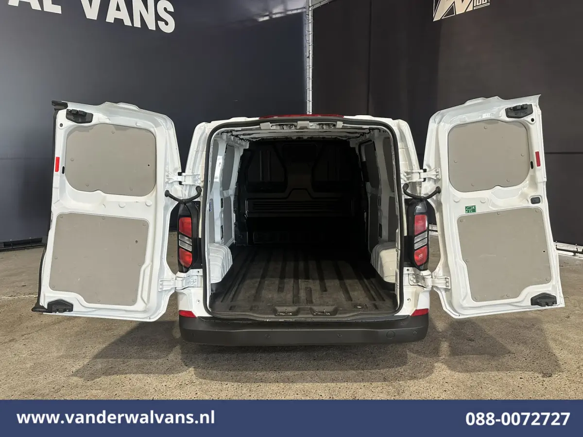 2.0 TDCI L1H1 Euro6 Airco | Camera | Apple Carplay | Cruisecontrol | LED Android Auto, Verwarmde voorruit, Parkeersensoren, Bijrijdersbank