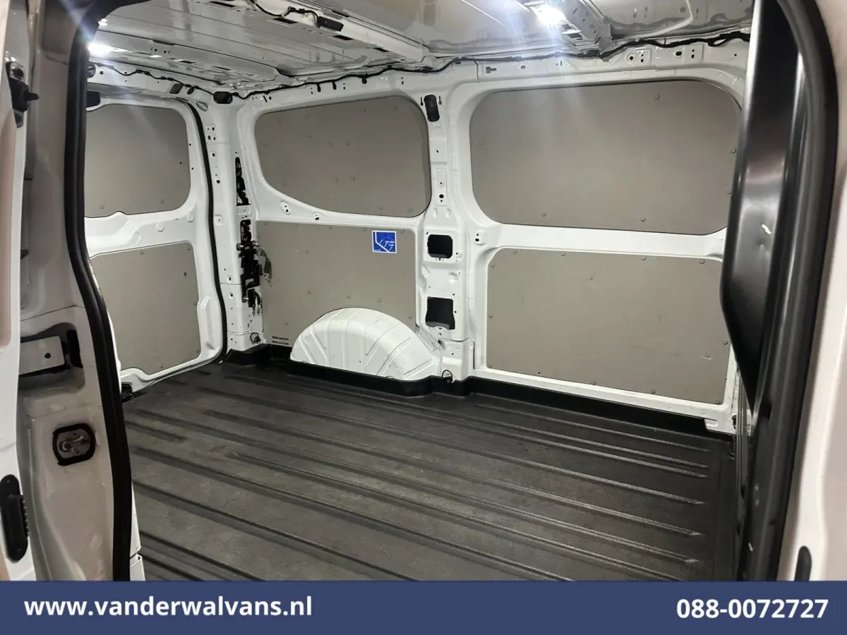 2.0 TDCI L1H1 Euro6 Airco | Camera | Apple Carplay | Cruisecontrol | LED Android Auto, Verwarmde voorruit, Parkeersensoren, Bijrijdersbank