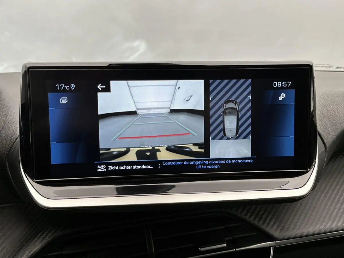 Allure Pack 100pk Automaat | Navigatie | Achteruitrijcamera | 3D Cockpit | Climate Control | Cruise Control | Parkeersensoren | Apple Carplay / Android Auto | DAB+ radio | Armsteun | Led kop