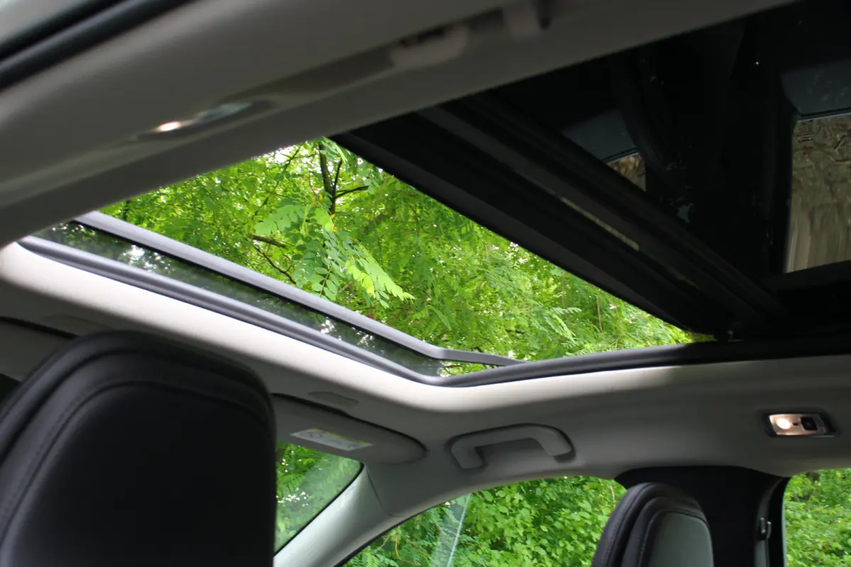2.0 T8 Twin Engine AWD Momentum Pro | PANODAK | STOEL + STUURVERWARMING | DODE HOEK | ADAPTIVE CRUISE | CAMERA | PARK SENS V+A | ELEKTR. STOEL INCL. MEMORY