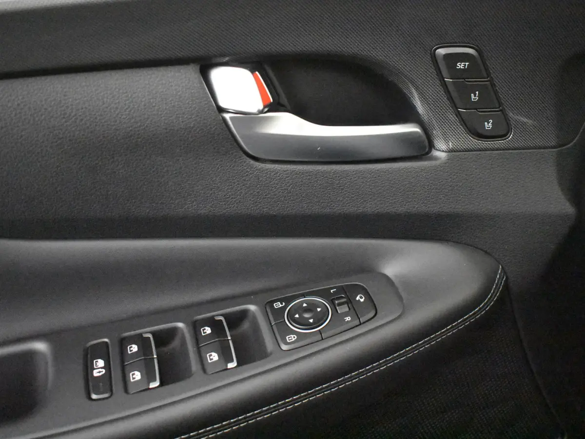 1.6 T-GDI PHEV Premium 265 PK AUTO | Head-up display | Elekt glazen pano-dak | 360 gr Camera | Elektr stoel(en) met verwarming ventilatie en memory | Cruise control adapt | App connect | Nav