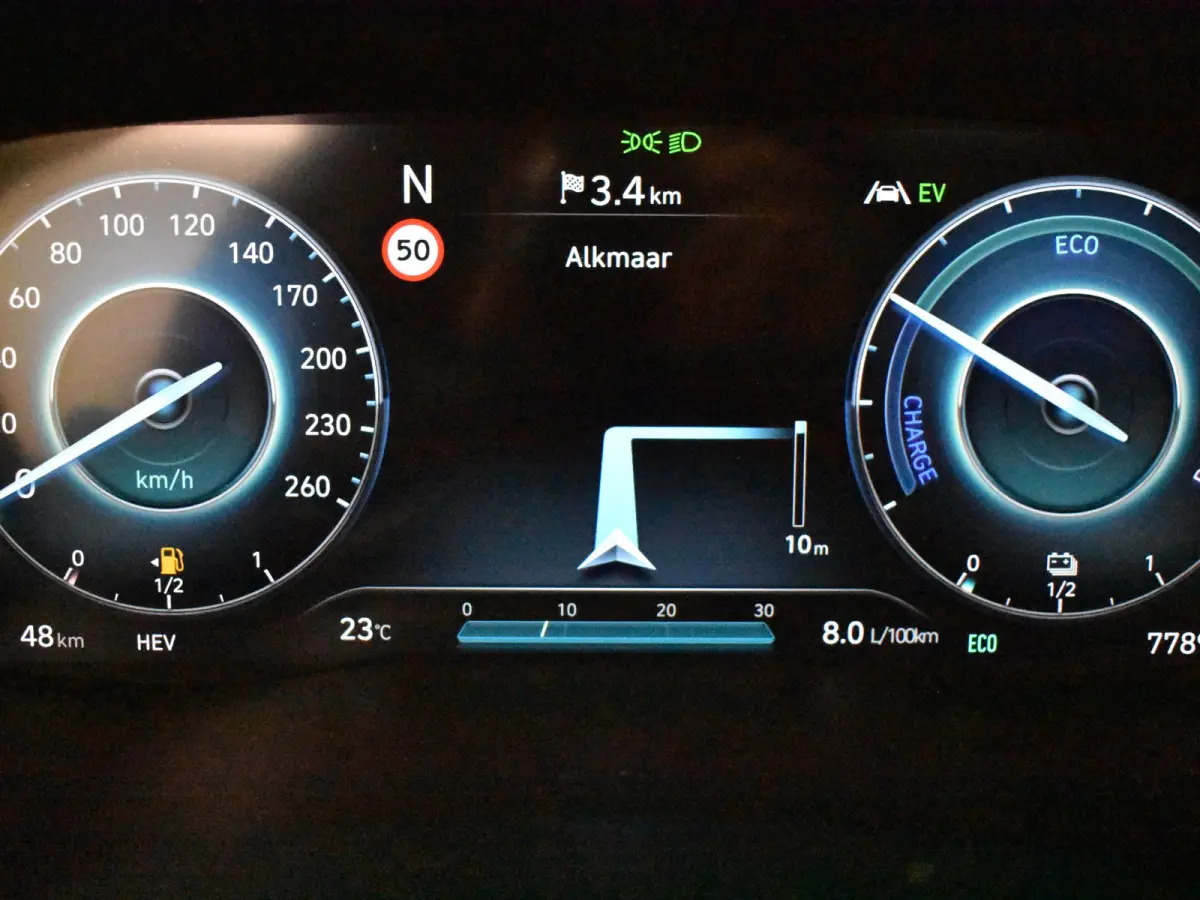 1.6 T-GDI PHEV Premium 265 PK AUTO | Head-up display | Elekt glazen pano-dak | 360 gr Camera | Elektr stoel(en) met verwarming ventilatie en memory | Cruise control adapt | App connect | Nav