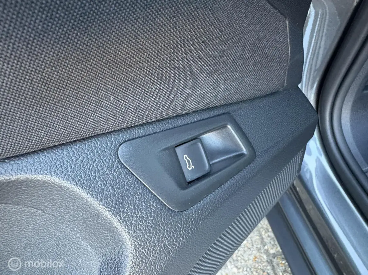 1.5 TSI Sport Business R Automaat
