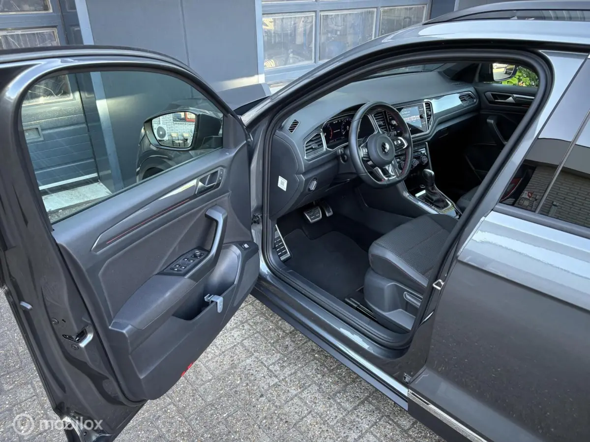 1.5 TSI Sport Business R Automaat