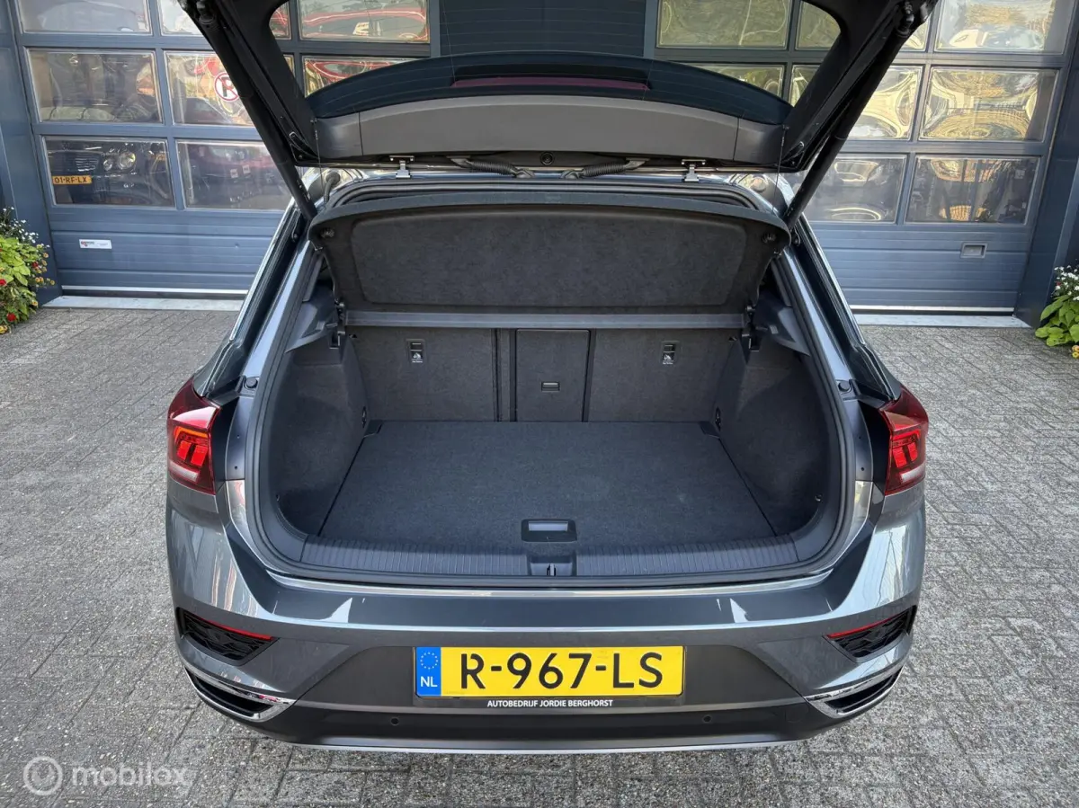 1.5 TSI Sport Business R Automaat